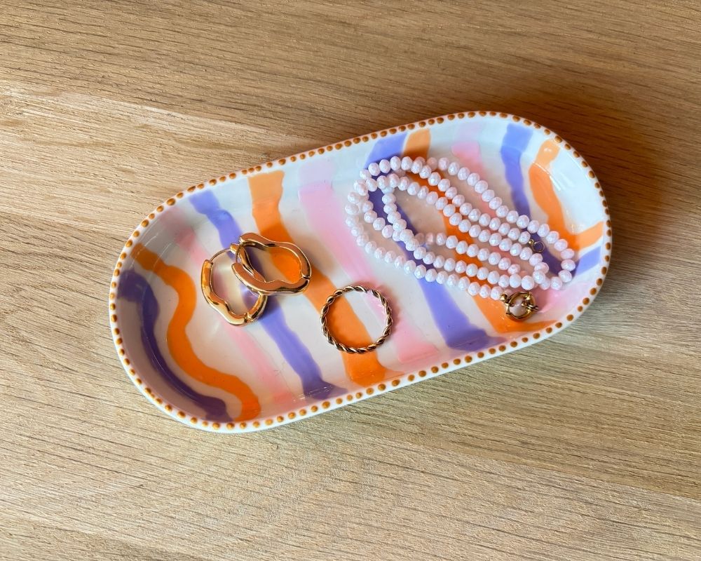 Kinderfeestje sieradenschaaltje stippen
